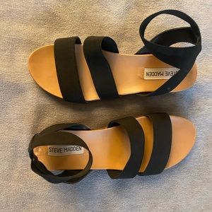 Steve Madden platform sandals